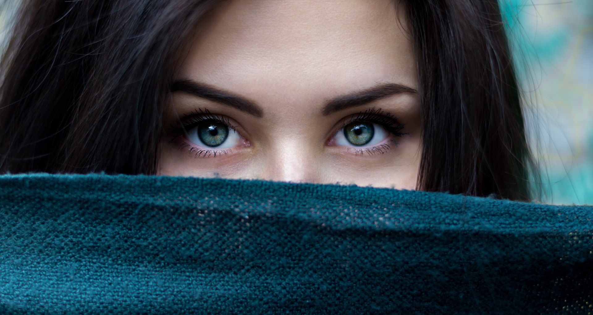 Dandruff Causes And Natural Remedies