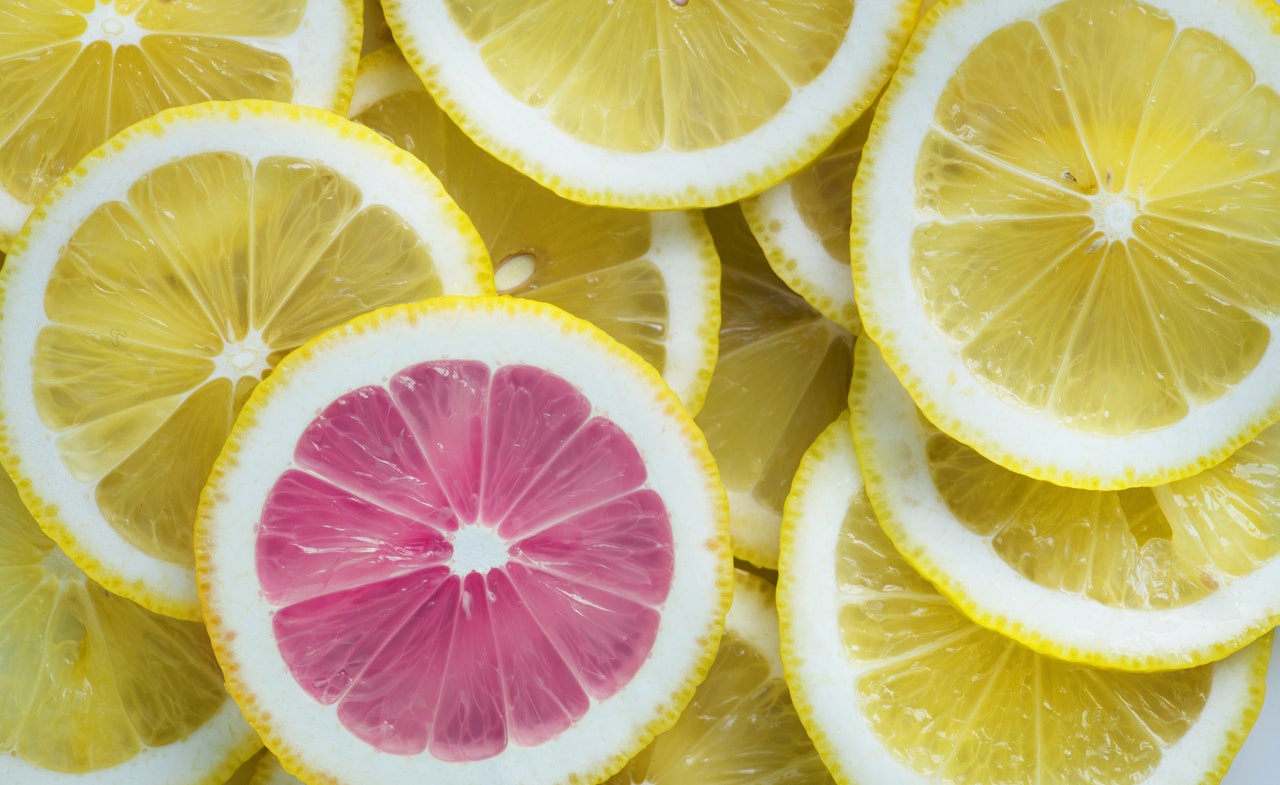Dandruff Causes And Natural Remedies
