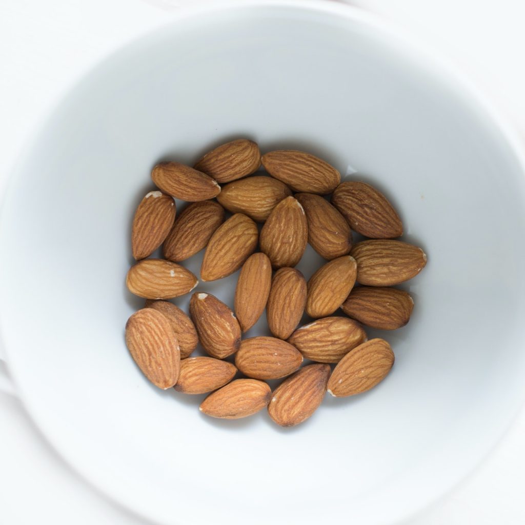 7 Natural Effective DIY Makeup Remover Recipes To Make