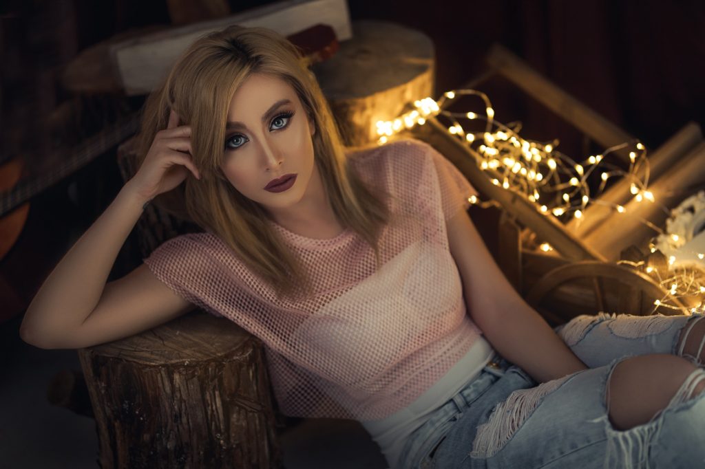A beautiful woman with a flawless look